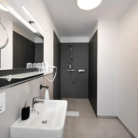 & Nagel Gmbh 3*