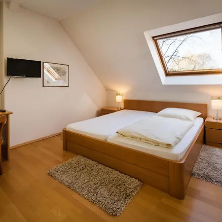 & Nagel Gmbh Hotel 3*