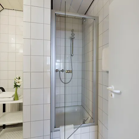 & Nagel Gmbh 3*
