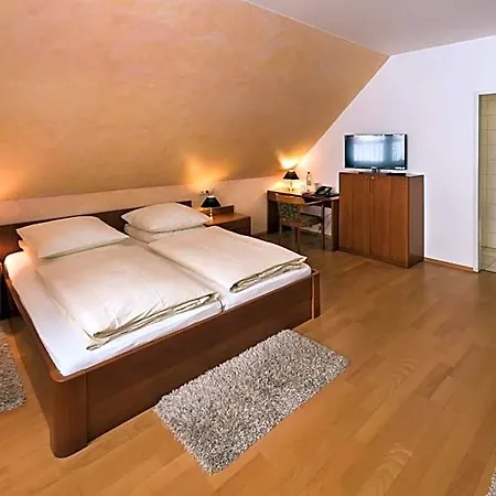 Hotel & Nagel Gmbh 3*