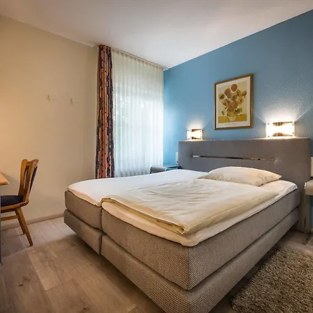 & Nagel Hotel 3*